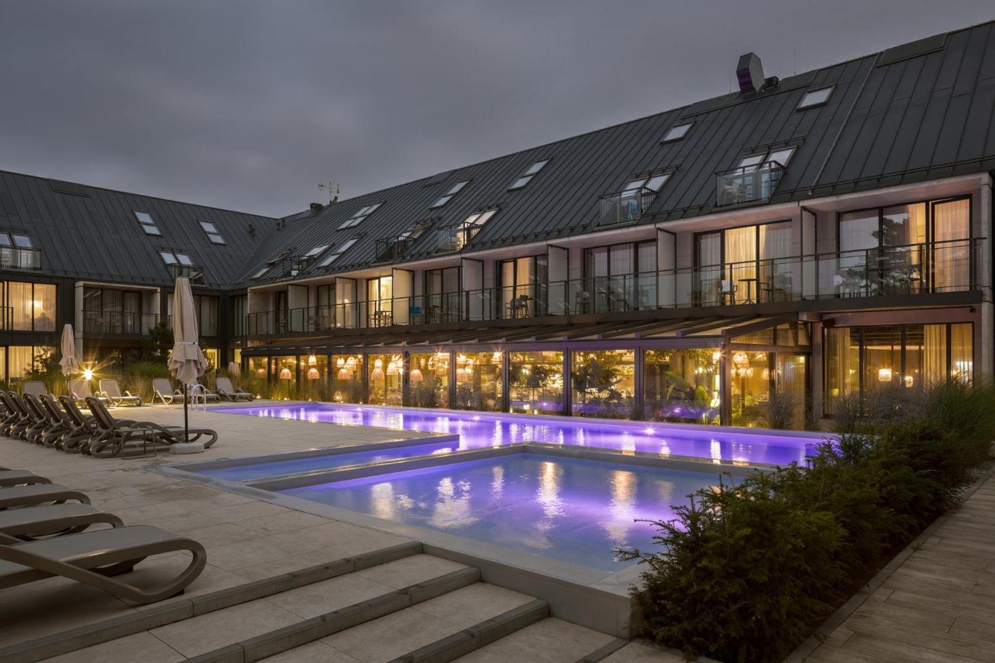 Hotel Saltic Resort & Spa Łeba Extérieur photo