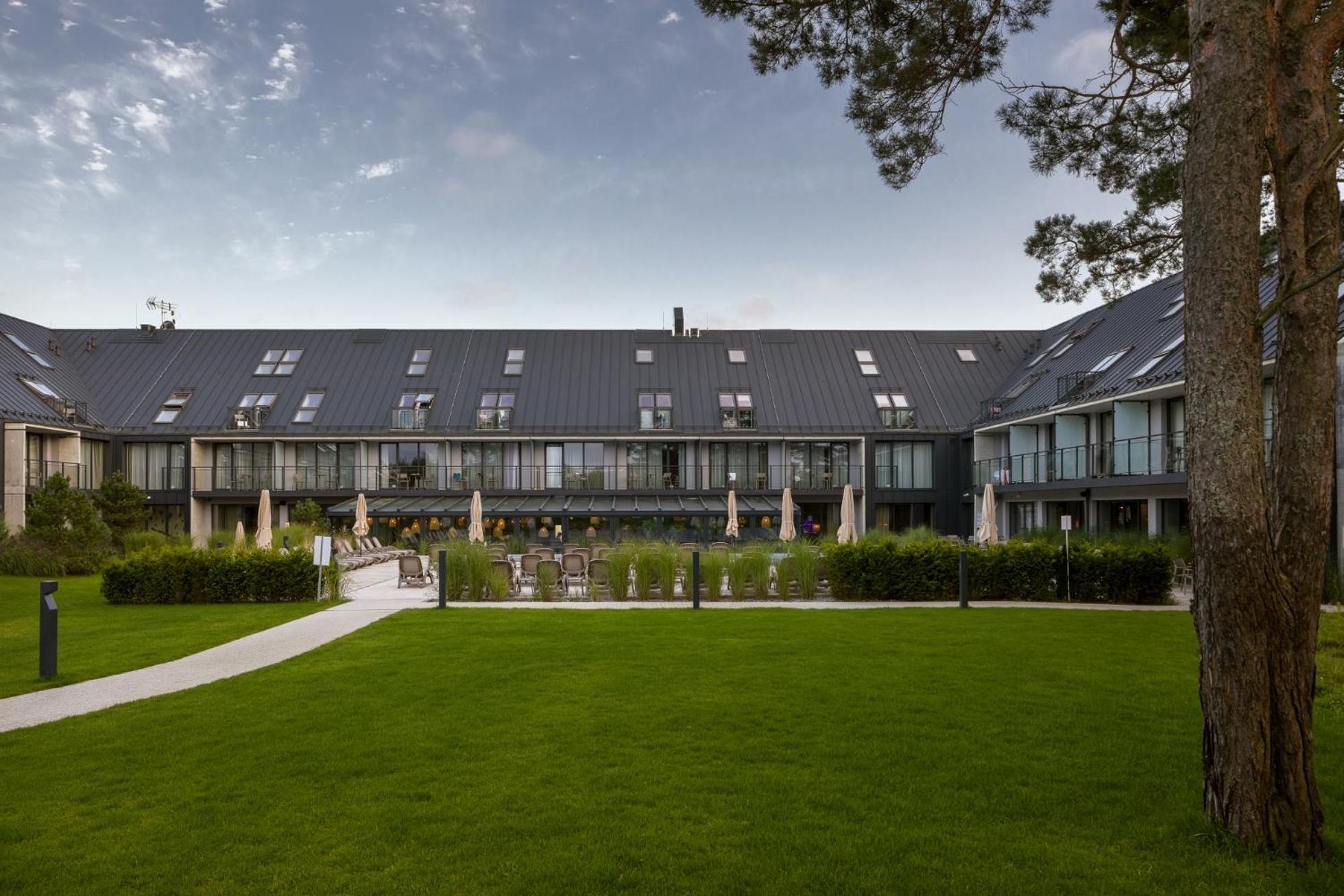 Hotel Saltic Resort & Spa Łeba Extérieur photo